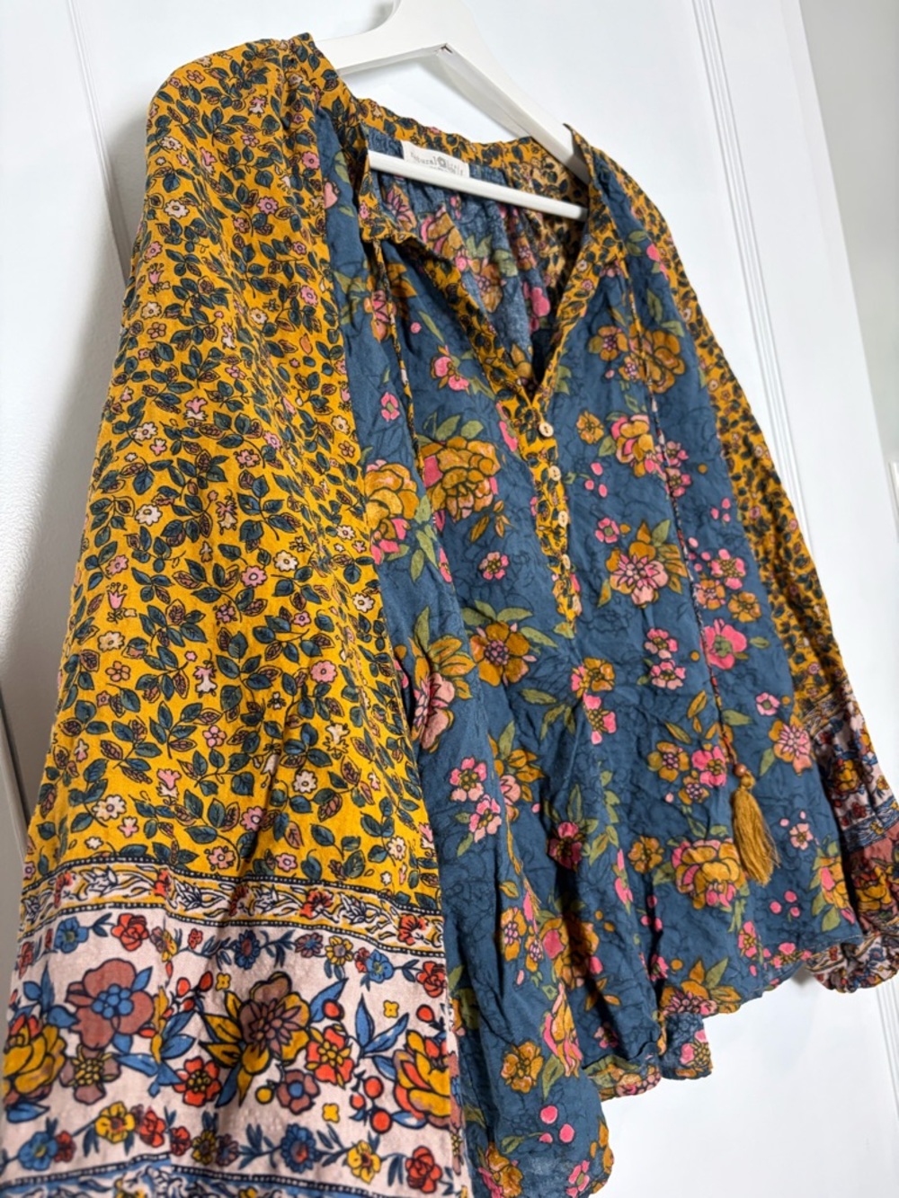 NATURAL LIFE blouse bohemian floral pattern and tassels - Picture 8 of 16